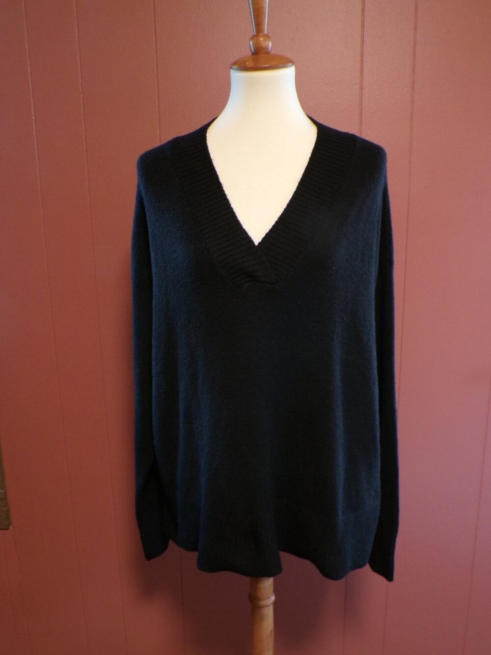 Ana NWT Women's Black V Neck Sweater Long Sleeve Size: Large
